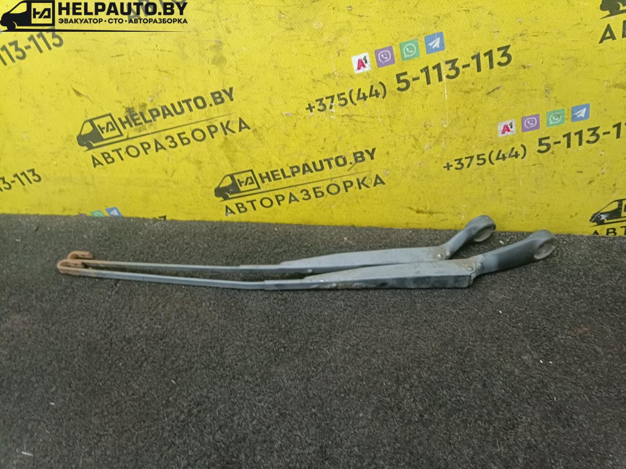щеткодержатель (поводок стеклоочистителя, дворник) Fiat Palio 1 поколение 1998, 1.2 л., i, бензин, МКПП, универсал, передний привод, 188A4000 - фото №1