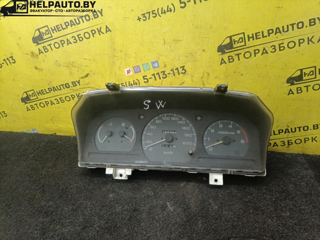 щиток приборов (приборная панель) Mitsubishi Space Wagon 2 поколение (Typ N30/N40) 1994, 2.0 л., 4D68 T, дизель, МКПП, серый, минивэн - фото №1