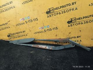 щеткодержатель (поводок стеклоочистителя, дворник) Daewoo Nubira J100 1998, 2.0 л., бензин, МКПП, красный / зеленый, седан