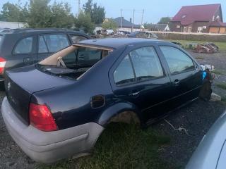 четверть передняя левая Volkswagen Bora 1 поколение 2000, 1.8 л., бензин, 5МКПП, синий