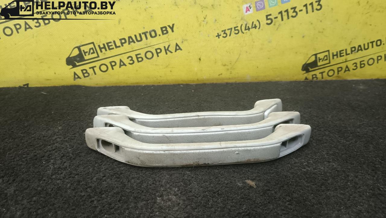 ручка внутренняя потолочная Kia Sportage 1 поколение 2001, 2.0 л., FE (16V), бензин, 5МКПП, зеленый, внедорожник 5 дв. - фото №1
