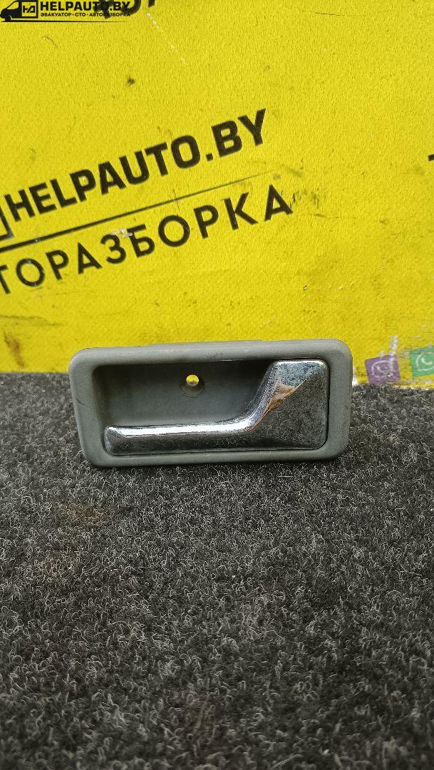 ручка внутренняя передняя правая Mazda 626 3 поколение GD 1992, 1.8 л., бензин, МКПП, синий, седан - фото №1