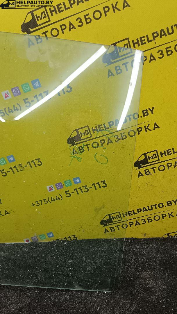 стекло двери задней правой Kia Rio 1 поколение 2002, 1.5 л., A5D, бензин, 5МКПП, синий, универсал - фото №1