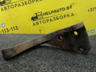 кронштейн генератора Hyundai Tiburon 1 поколение [рестайлинг] RD 2001, 2.0 л., бензин, 5МКПП, красный, купе