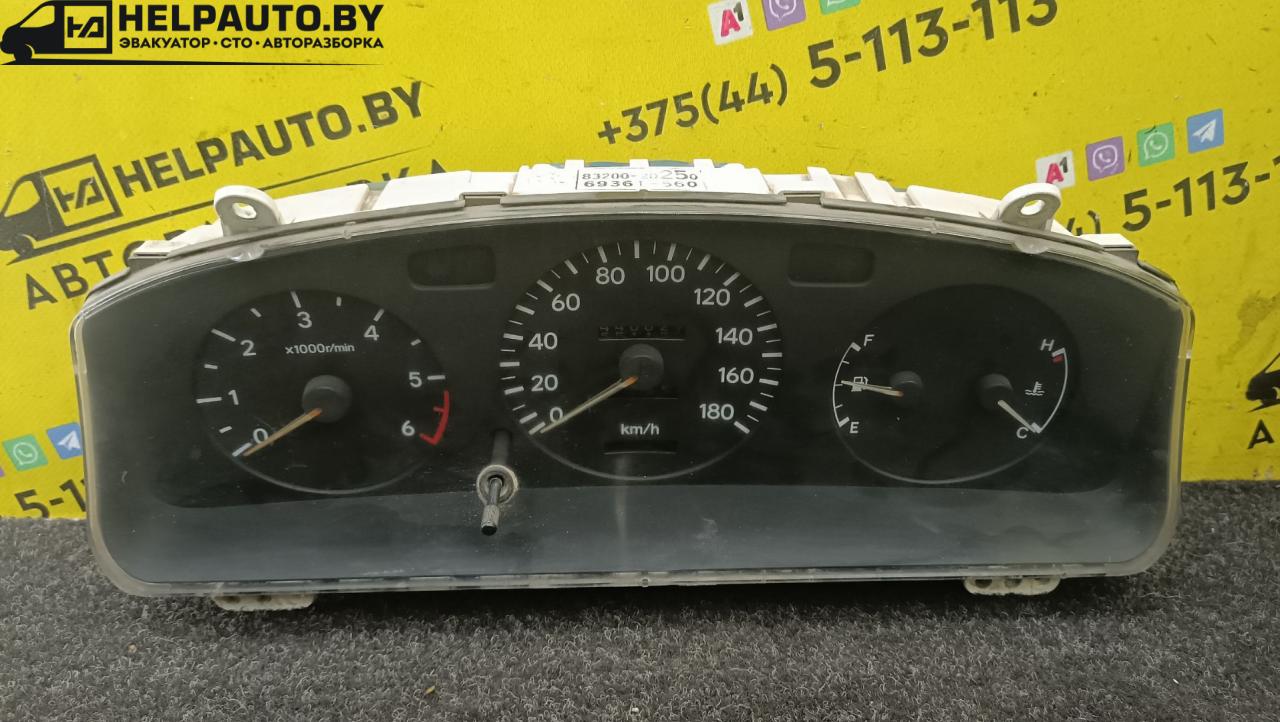 щиток приборов (приборная панель) Toyota Carina E 1 поколение T190 1997, 2.0 л., дизель, МКПП, зеленый, седан - фото №1