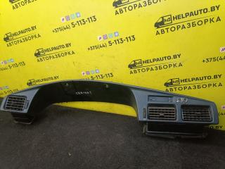 рамка панели приборов Toyota Carina T170 1992, 1.6 л., 4A-FE, бензин, МКПП, красный, седан, передний привод