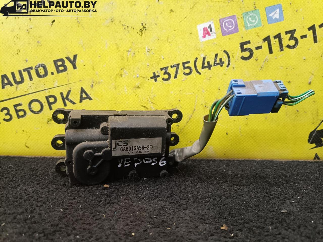 моторчик заслонки печки Mazda Xedos 6 1 поколение 1995, 2.0 л., бензин, МКПП, серый, седан, передний привод - фото №1
