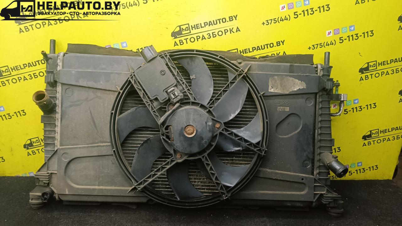 вентилятор радиатора Ford Focus 2 поколение 2006, 1.6 л., HWDA, бензин, МКПП, красный, хетчбэк 5 дв., передний привод - фото №1