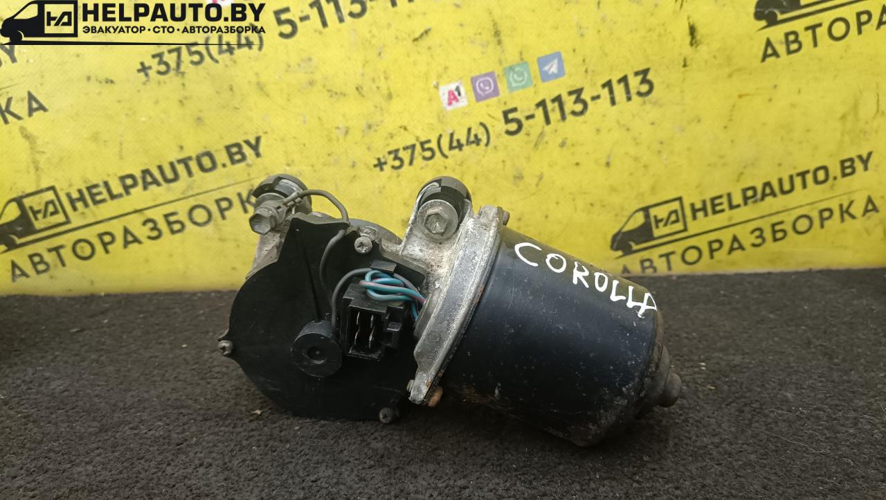 моторчик передних стеклоочистителей (дворников) Toyota Corolla 5 поколение (E80) 1984, 1.3 л., бензин, МКПП, красный, хетчбэк 5 дв., передний привод - фото №1