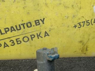 насос (моторчик) омывателя стекла Toyota Corolla 5 поколение (E80) 1984, 1.3 л., бензин, МКПП, красный, хетчбэк 5 дв., передний привод