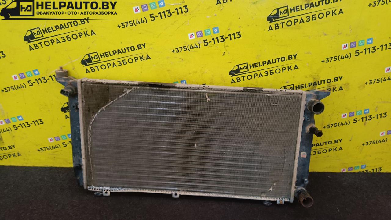 радиатор (основной) Audi 80 8C/B4 1994, 2.0 л., бензин, МКПП, зеленый, седан, передний привод - фото №1