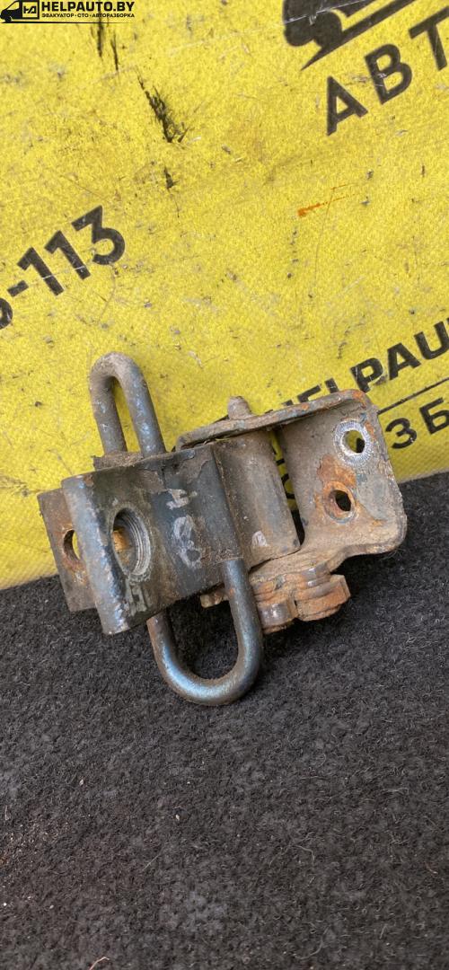 петля двери Audi 80 8C/B4 1994, 2.0 л., бензин, МКПП, седан - фото №1