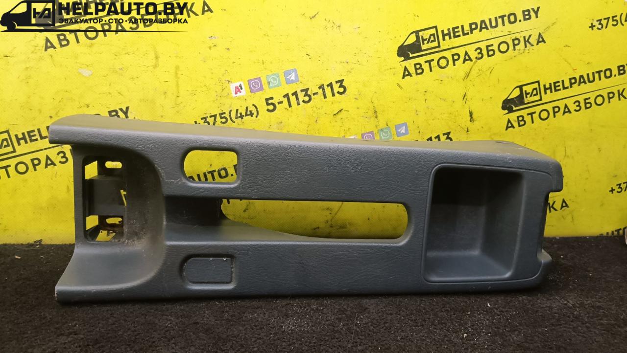 консоль салона Rover 400 Series 2 поколение 1996, 1.6 л., 16 K4F, бензин, МКПП, серебристый, седан, передний привод - фото №1