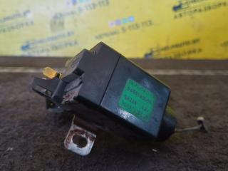 активатор замка багажника Nissan Maxima A33 (2000 - 2005), 3.0 л., бензин, АКПП, белый, седан, передний привод, 8468040U00