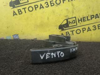 ручка открывания капота Volkswagen Vento 1 поколение 1994