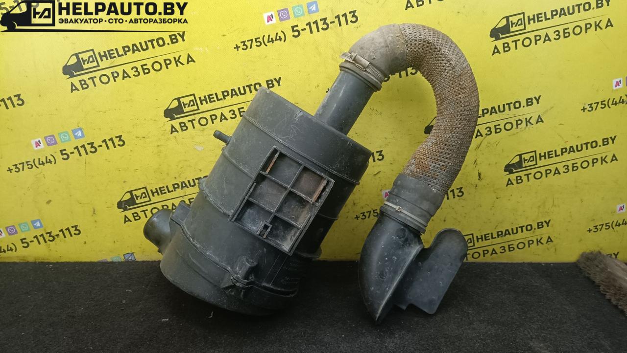 корпус воздушного фильтра Renault Scenic 1 поколение 1998, 1.6 л., K7M 702, бензин, 5МКПП, серый, передний привод - фото №1