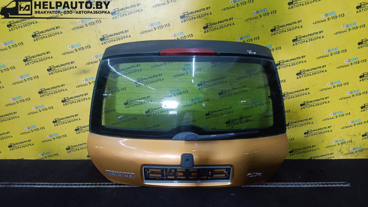 стекло заднее Renault Clio 2 поколение 1998, 1.2 л., бензин, золотистый, хетчбэк 3 дв., передний привод - фото №1