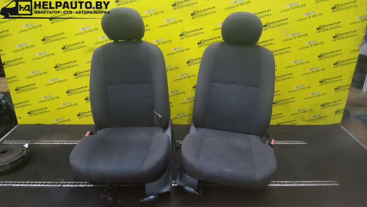салон (комплект сидений) Ford Focus 1 поколение 2001, 1.8 л., дизель, МКПП, синий, универсал, передний привод, LIKVIDACIYA, SKLADA - фото №1