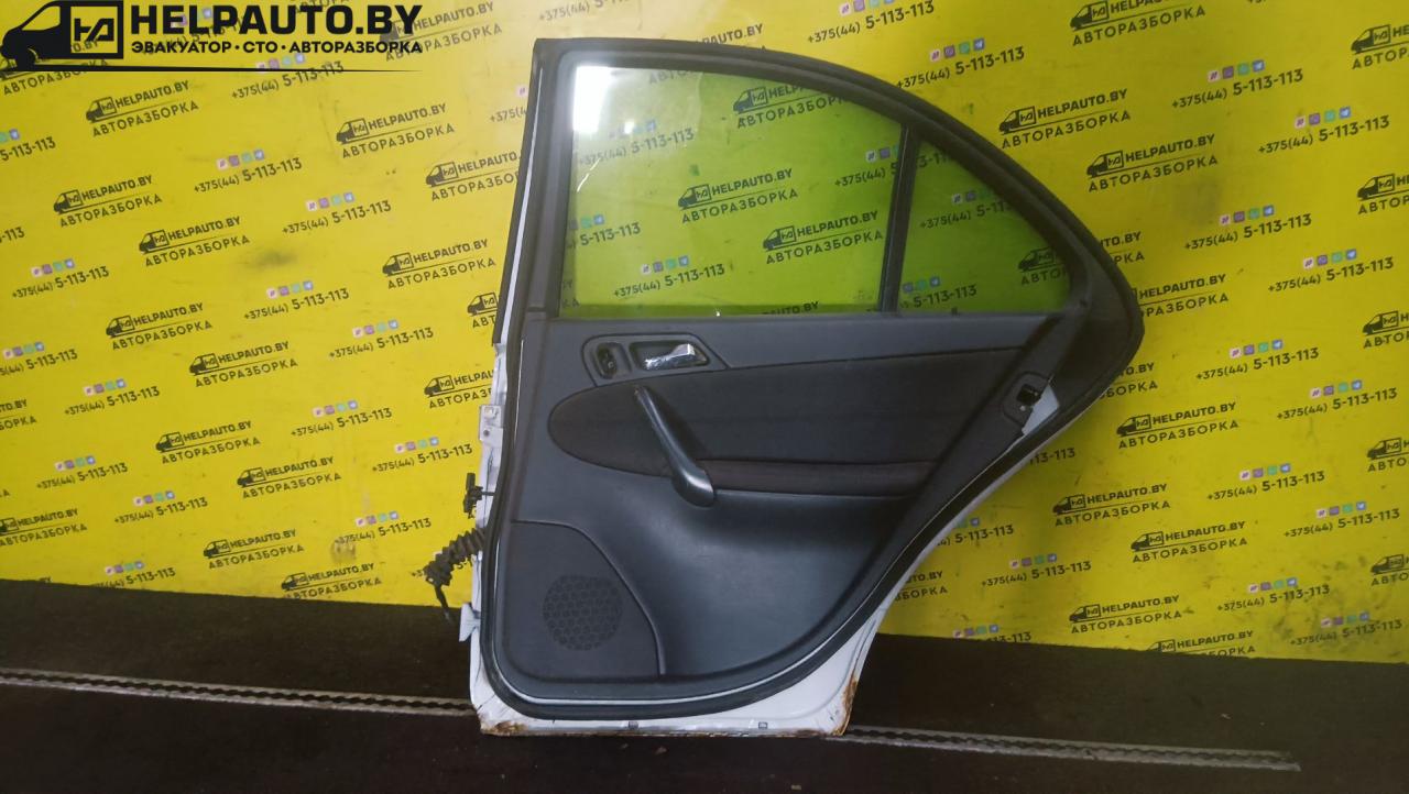 ручка внутренняя задняя правая Mercedes-Benz C-Класс W203/S203/CL203 2000, 1.8 л., бензин, МКПП, белый, седан, задний привод - фото №1