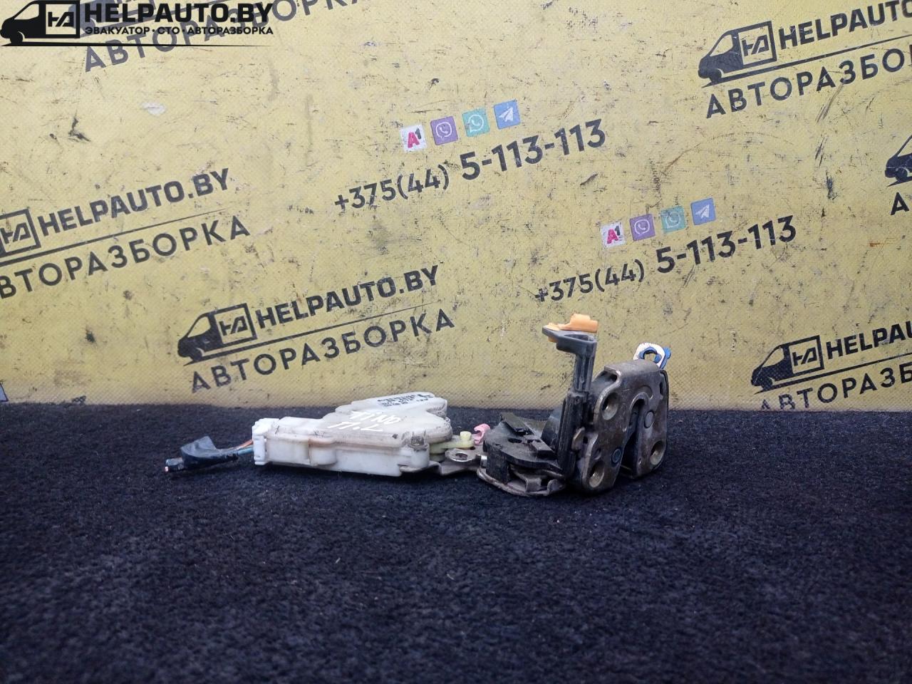 замок двери передней левой Nissan Almera Tino V10 2001, 1.8 л., QG18DE, бензин, 5МКПП, зеленый, минивэн - фото №1