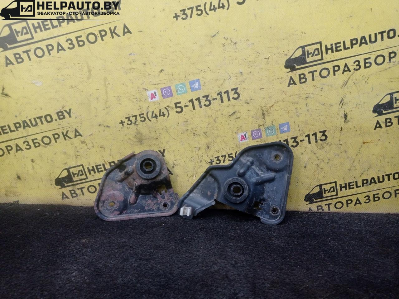 кронштейн радиатора Nissan Almera Tino V10 2001, 1.8 л., QG18DE, бензин, 5МКПП, зеленый, минивэн - фото №1
