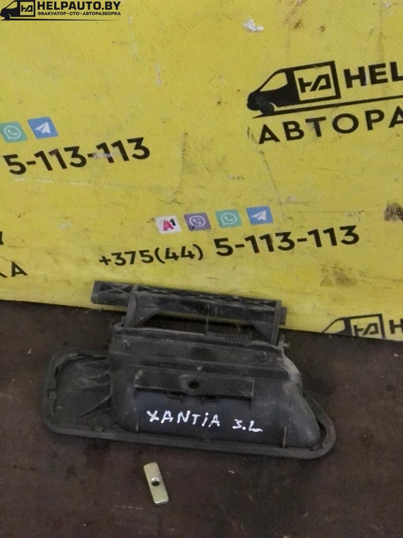 ручка наружная задняя левая Citroen Xantia 1 поколение 1994, 1.9 л., дизель, МКПП, бордовый, хетчбэк 5 дв., передний привод - фото №1