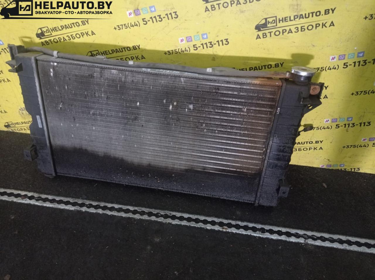 радиатор (основной) Chrysler Voyager 3 поколение 1997, 2.4 л., EDZ, бензин, АКПП, зеленый, минивэн, передний привод - фото №1