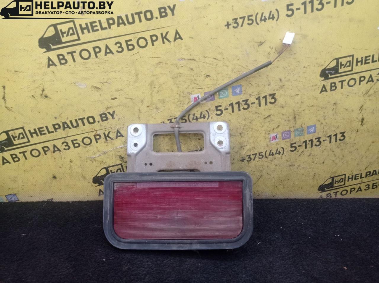 дополнительный стоп-сигнал Toyota Carina E 1 поколение T190 1997, 1.8 л., бензин, МКПП, хетчбэк 5 дв., передний привод - фото №1