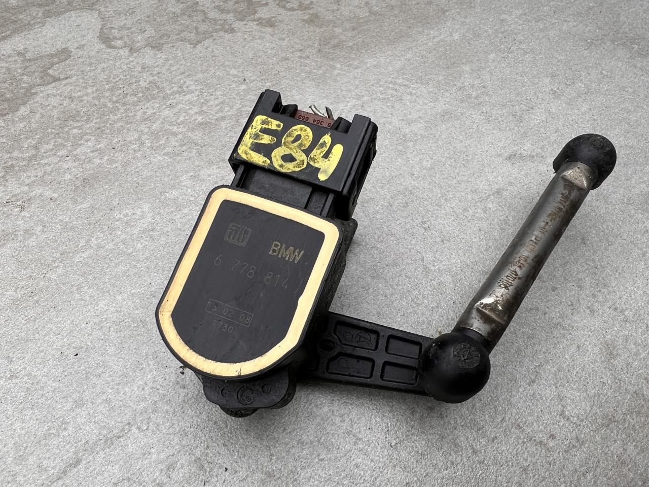 датчик дорожного просвета BMW X1 E84 2009, 6778814 - фото №1