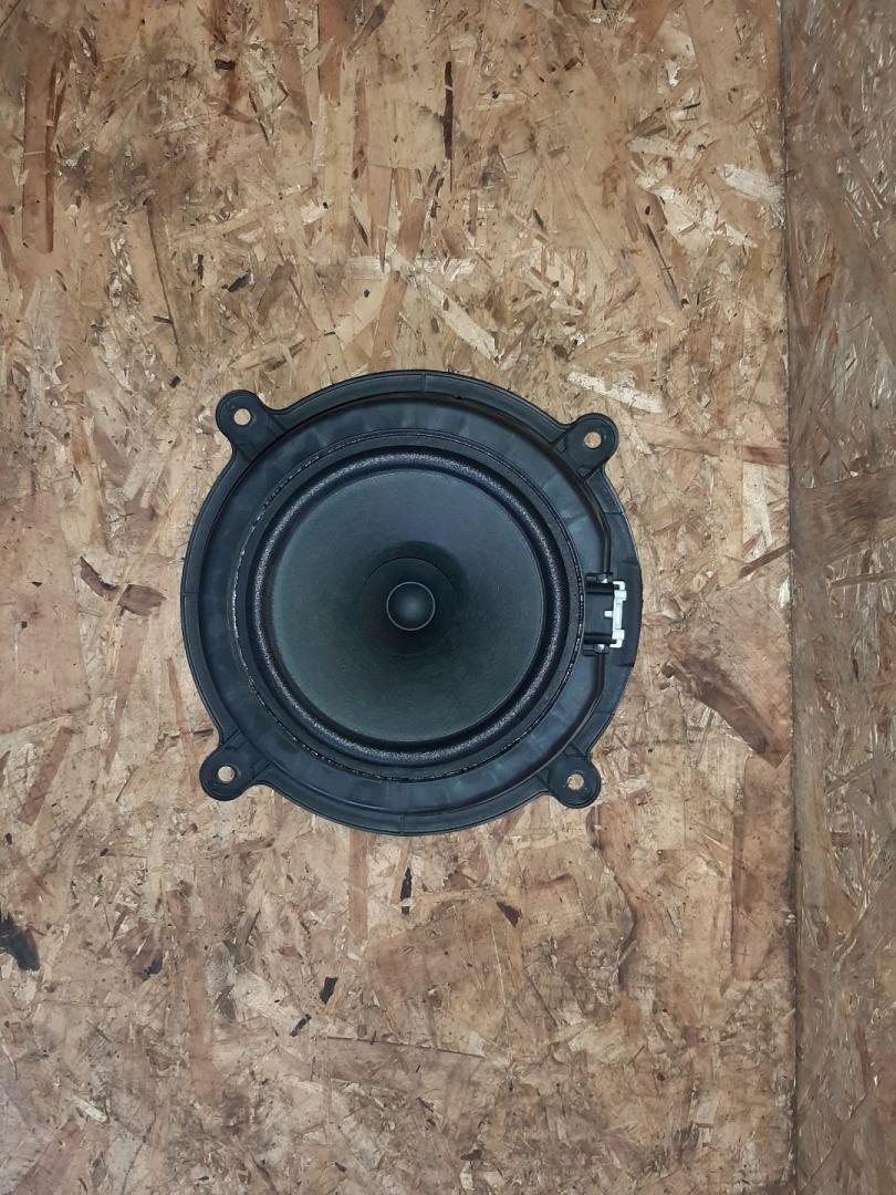 динамик двери Mazda CX-5 1 поколение KE 2013, 2.2 л., SH-VPTS, дизель, АКПП, полный привод, KD4766960 - фото №1