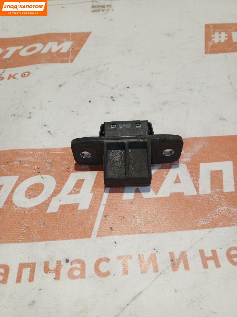 кнопка открытия багажника Mazda 6 GJ GL 2012, 2.2 л., SH-VPTR, дизель, АКПП, 38p, универсал, передний привод - фото №1