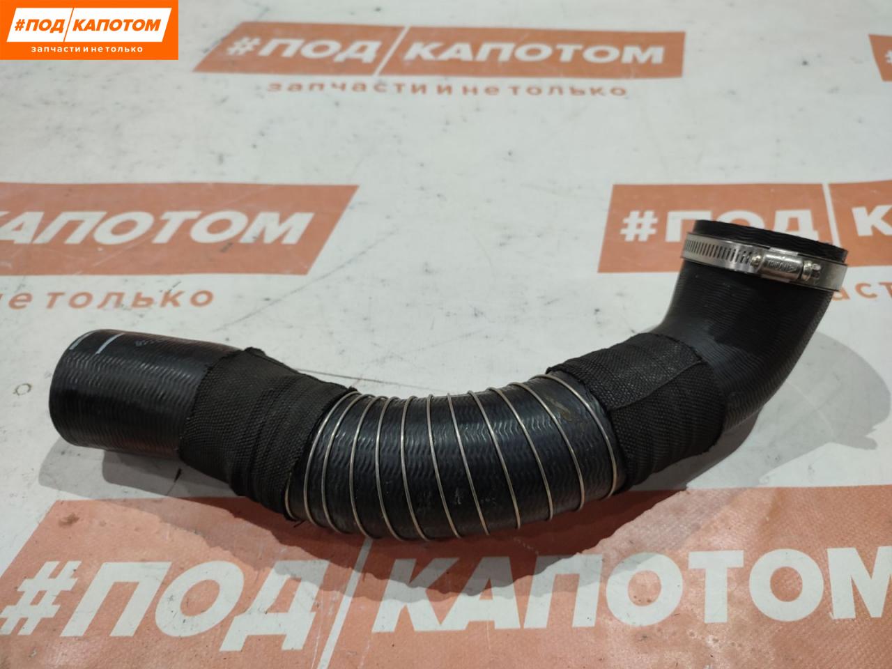 патрубок интеркулера Ford Kuga 2 поколение 2015, 2.0 л., TPMB, бензин, АКПП, frozen white, внедорожник 5 дв., полный привод, FV41-6C646-AC - фото №1