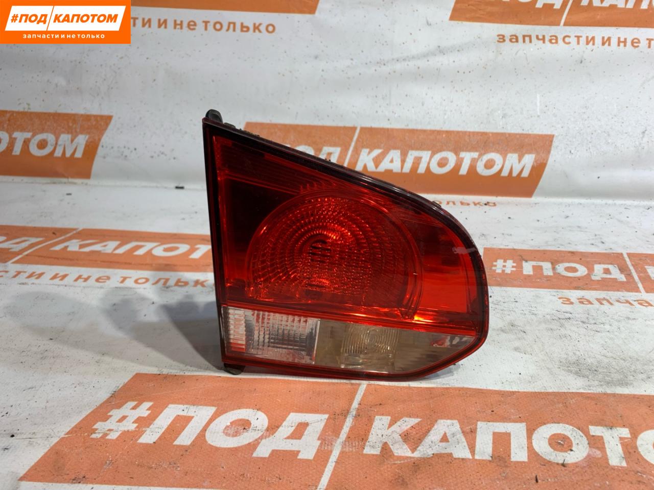 фонарь крышки багажника правый Volkswagen Golf 6 поколение 2011, 1.2 л., CBZB, бензин, АКПП, c1 / p5w, хетчбэк 5 дв., передний привод - фото №1