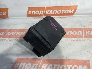 блок предохранителей Volkswagen Tiguan 1 поколение 2011, 2.0 л., CCZC, бензин, АКПП, 8e / a7w, внедорожник 5 дв., полный привод