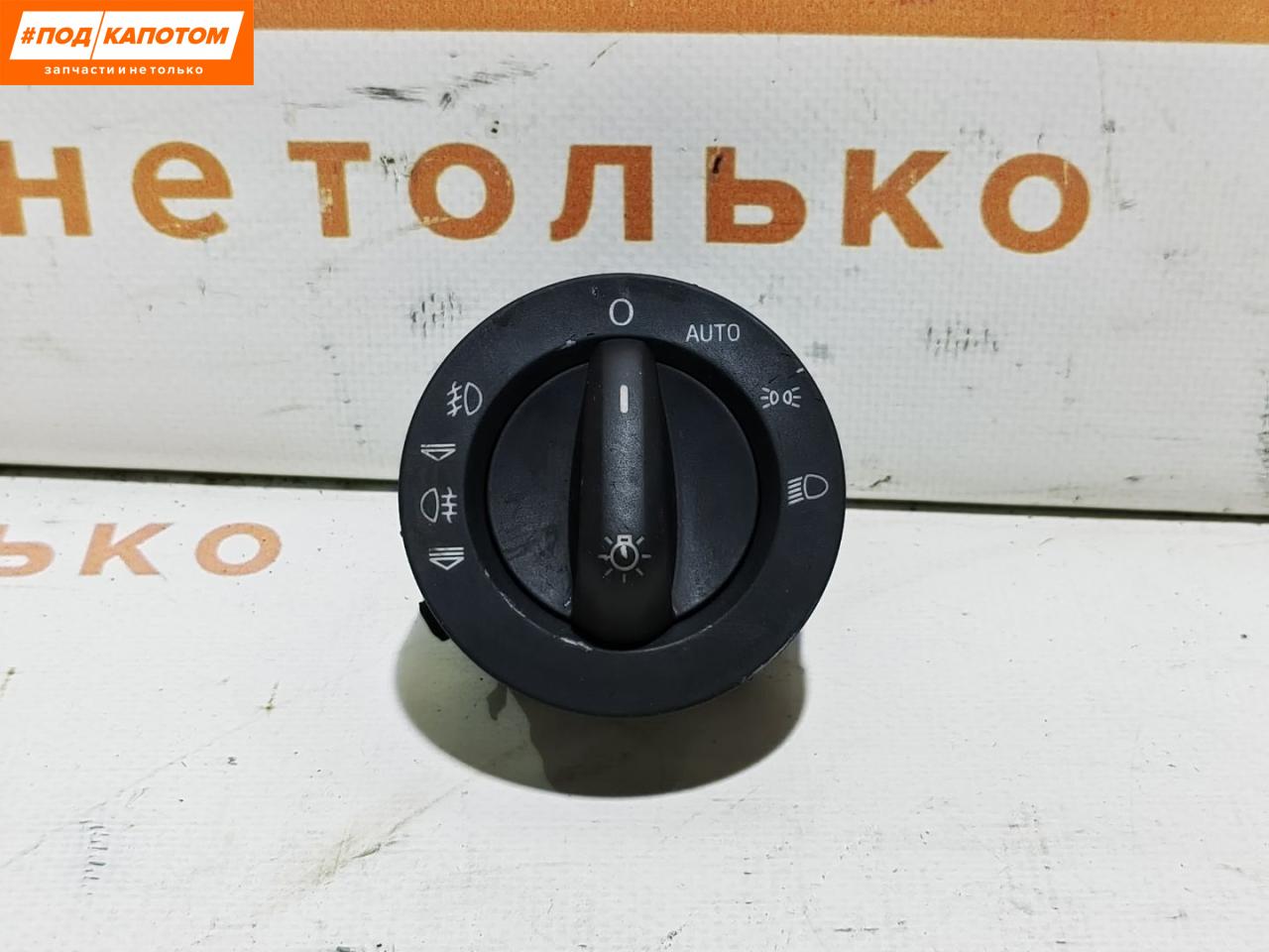 блок управления светом Audi Q7 4L 2009, 4.2 л., BAR, бензин, l8 / z9y, внедорожник 5 дв., полный привод - фото №1