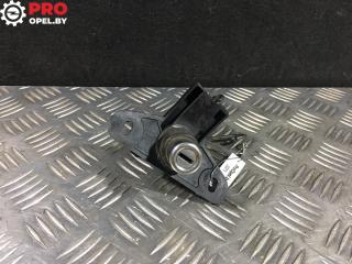 кнопка открытия багажника Opel Astra G 2002, 1.8 л., бензин, МКПП, универсал, 90520409