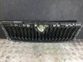 решетка радиатора Skoda Octavia 2 поколение (A5) [рестайлинг] 2009, 1.9 л., BXE, дизель, 5МКПП, reflex silver / la7w, лифтбэк, передний привод, правый руль, 1Z0853651C - фото №2