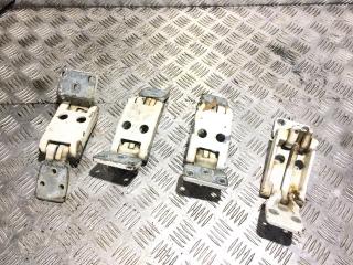 петля двери Mercedes-Benz Sprinter 2 поколение [рестайлинг] (W906) 2015, 2.1 л., OM 651.955, дизель, 6МКПП, arktikweiss / 9147, микроавтобус, задний привод, правый руль